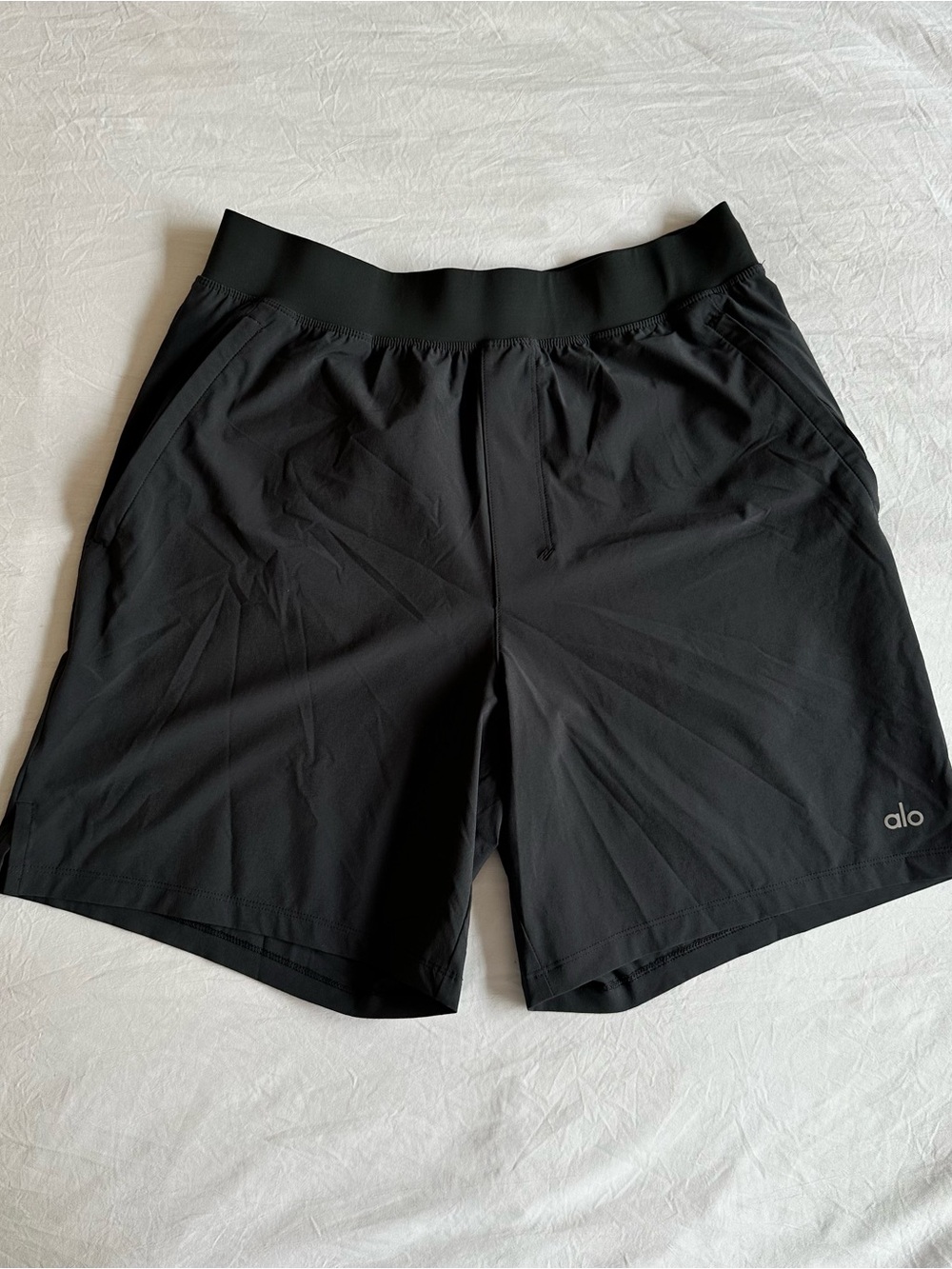 Alo Yoga Men’s Black 7" Repetition Short